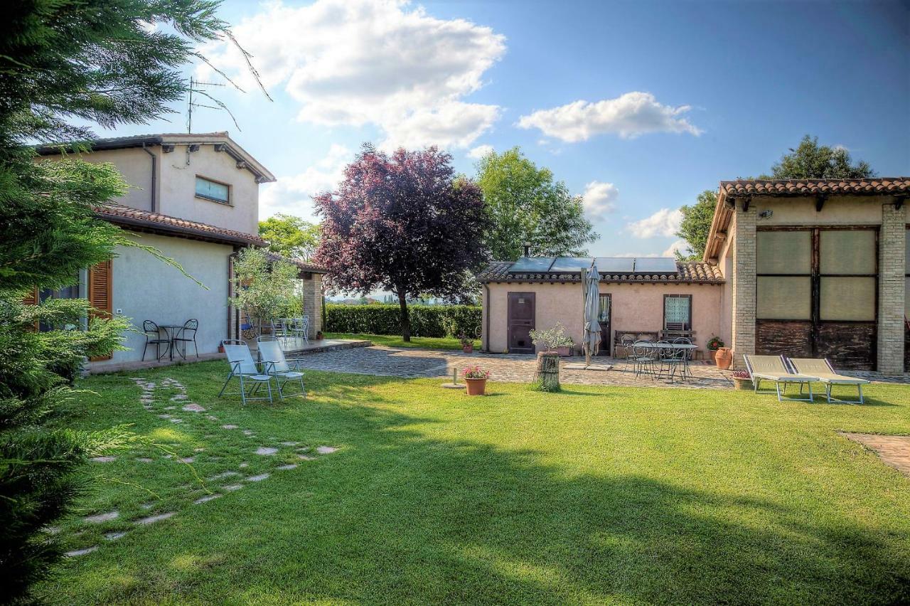 Le Ghiande Guest House Spello Exterior photo